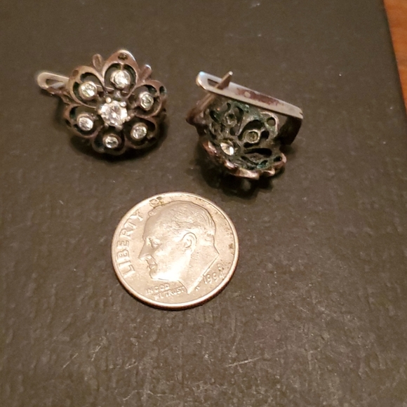 VINTAGE STERLING SILVER EARRINGS - Picture 5 of 5